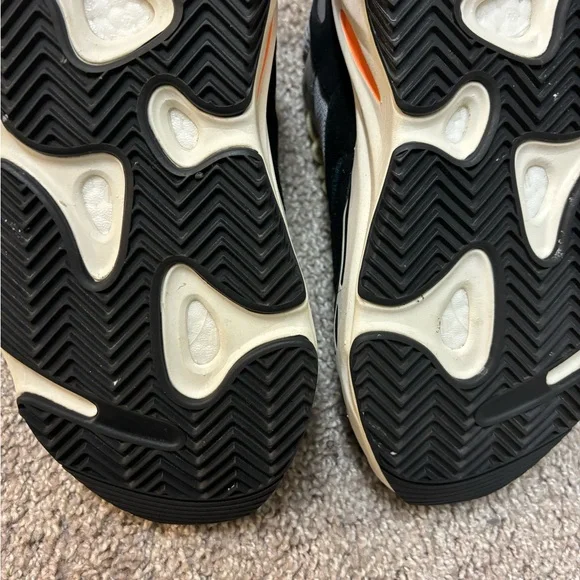 Yeezy Boost 700 “Wave Runner” - Picture 7 of 8